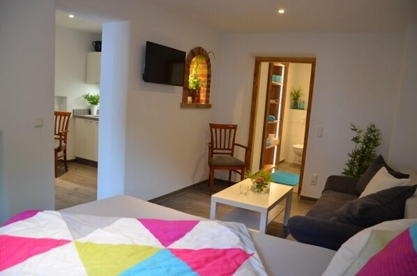 1 bedroom, Internet, bed sheets