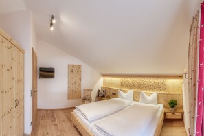 3 Schlafzimmer, Internetzugang, Bettwäsche