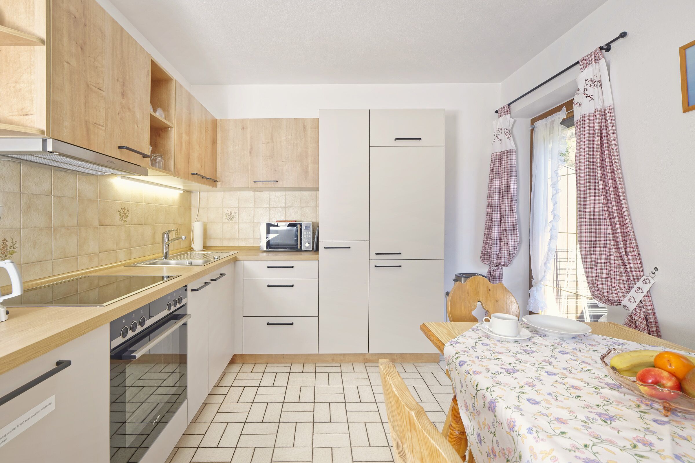 Refrigerador, horno, parrilla de estufa y lavavajillas 