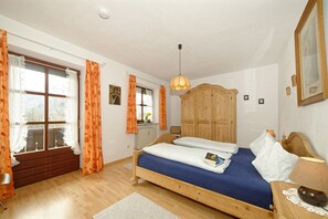 1 bedroom, Internet, bed sheets