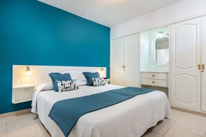 Leilighet, 1 soverom, terrasse | 1 soverom, sengetøy av topp kvalitet og safe på rommet