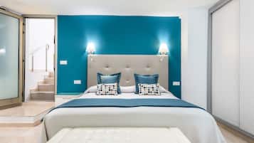 Junior Suite, 2 Bedrooms, Kitchen, Ground Floor | 1 bedroom, premium bedding, in-room safe, individually decorated