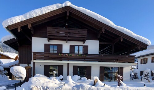 3-Raum-Ferienwohnung 60qm, 2-5 Personen, 2 Schlafzimmer, Wohnküche, große Balkonterrasse