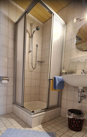 تجهيزات دش، مناشف