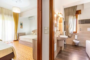 Chambre Triple Standard, 1 chambre, baignoire