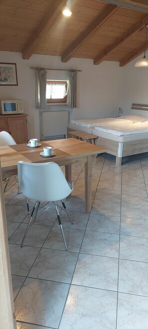 1 Schlafzimmer, Internetzugang, Bettwäsche