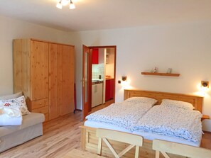 1 soverom, internettilgang og sengetøy