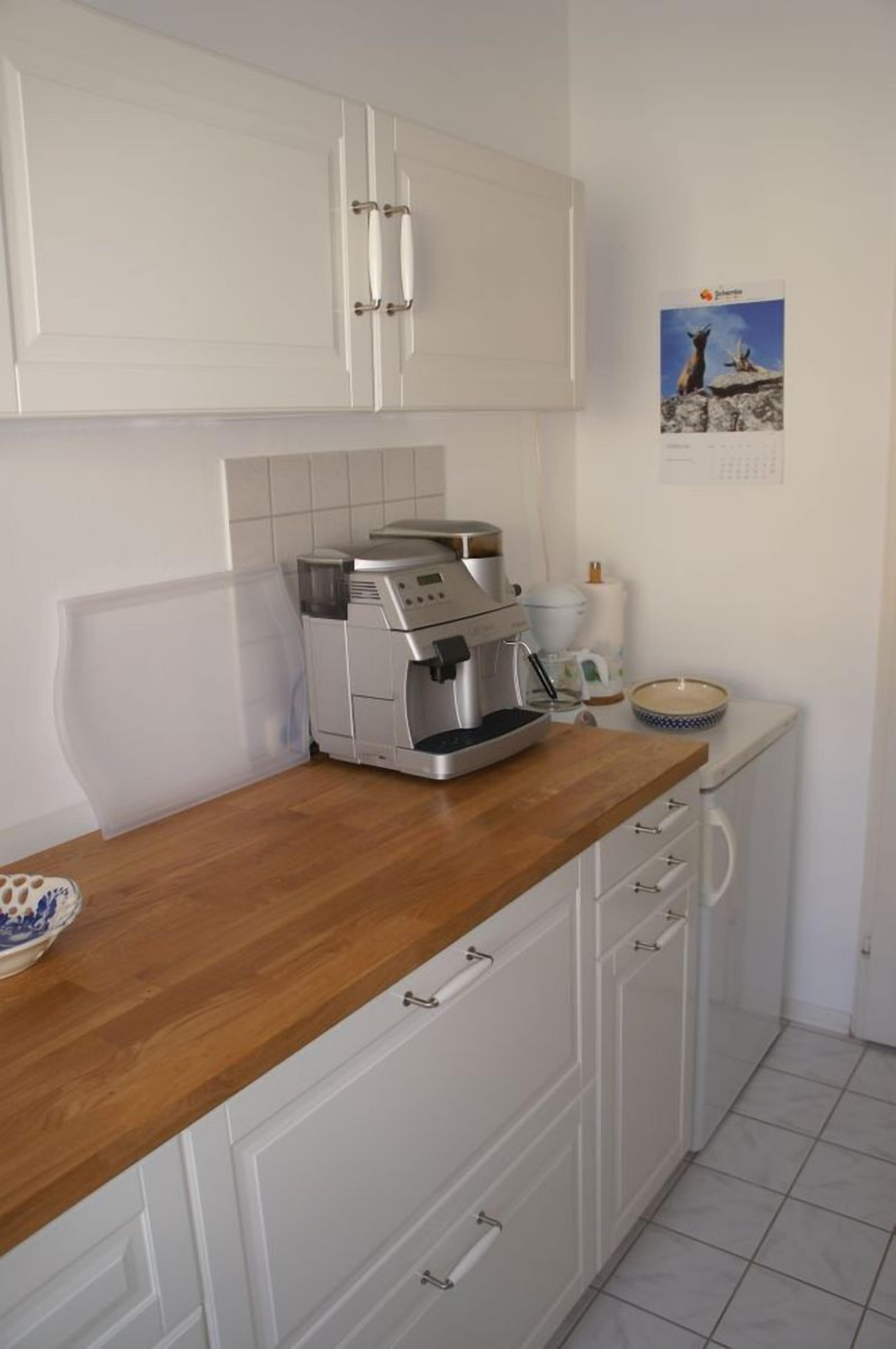 Kühlschrank, Ofen, Herdplatte, Geschirrspüler