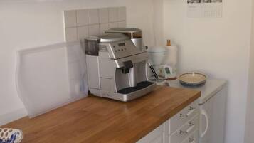 Kühlschrank, Ofen, Herdplatte, Geschirrspüler