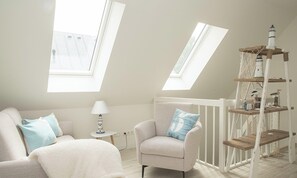 Televisión y chimenea 