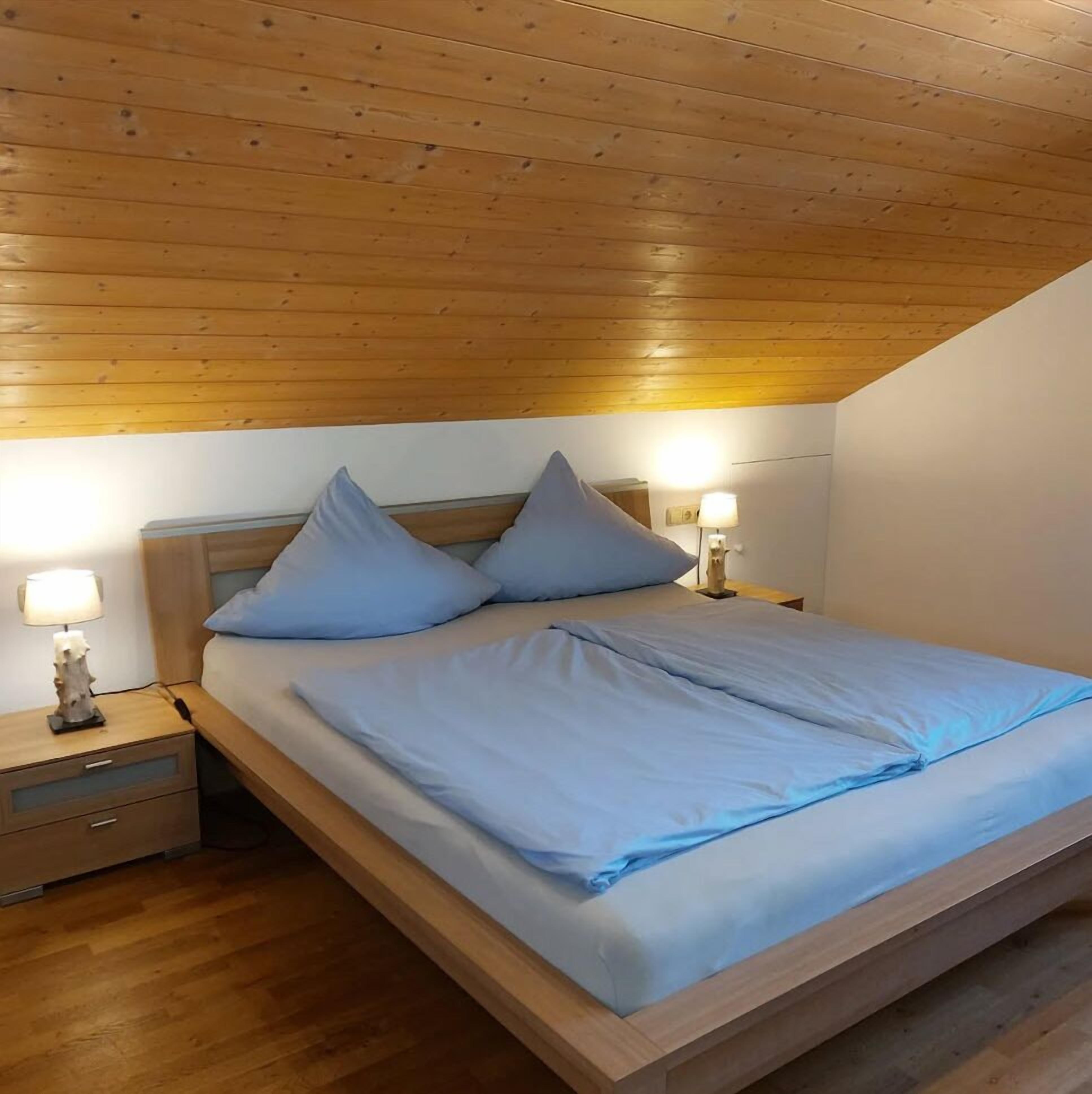 1 dormitorio y ropa de cama