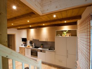 Kühlschrank, Ofen, Herdplatte, Geschirrspüler