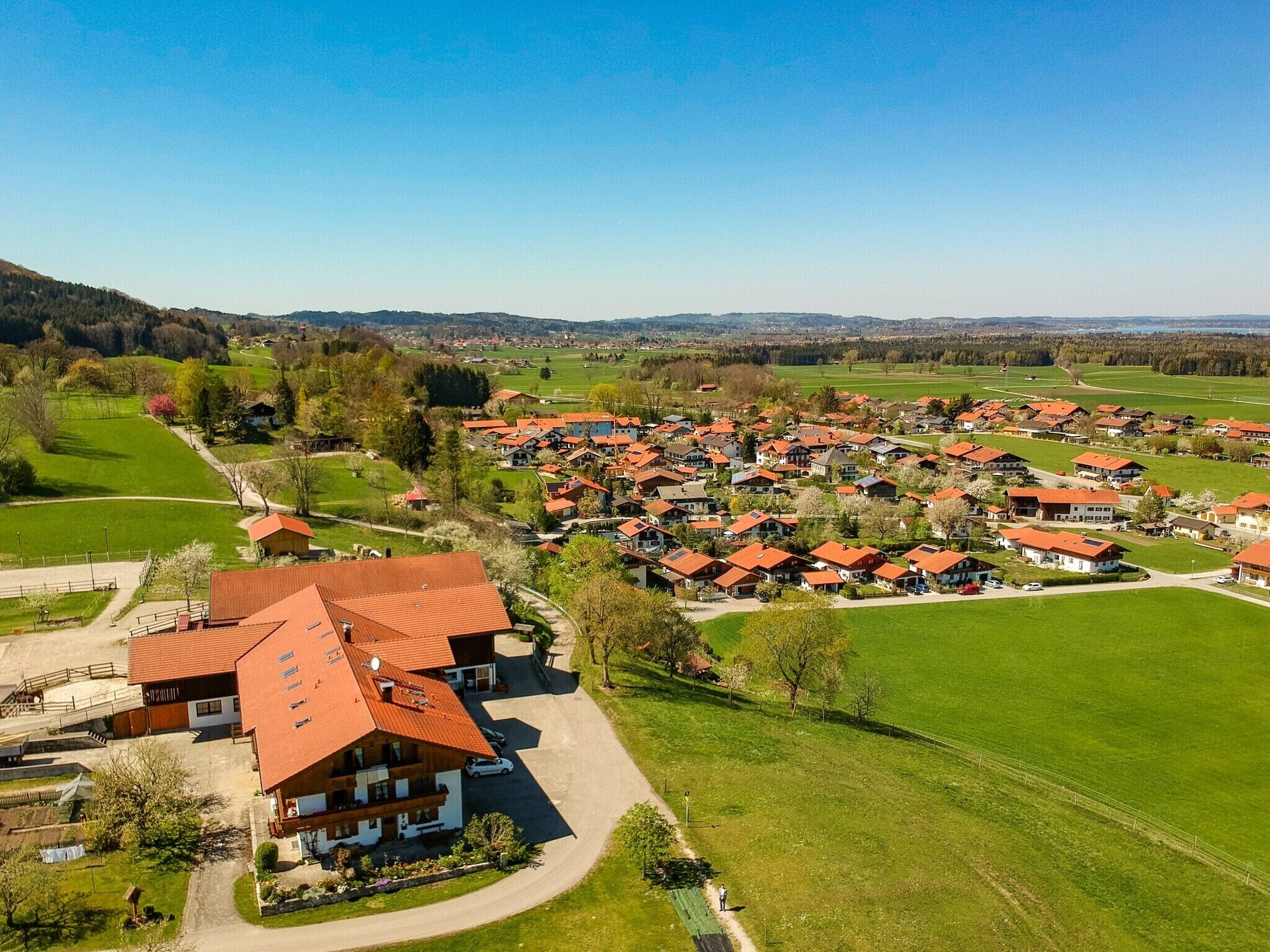 المنشأة من الخارج