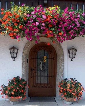 Exterior detail - Ferienwohnung Untersberg, 1 bis 2 Personen, 41 qm, Terrasse (Schönau am Königssee)