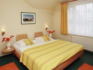 2 Schlafzimmer, Reisekinderbett, WLAN, Rollstuhlgeeignet
