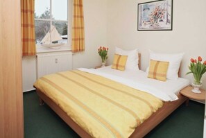 2 Schlafzimmer, Reisekinderbett, WLAN, Rollstuhlgeeignet