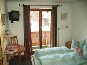 1 bedroom, Internet, bed sheets