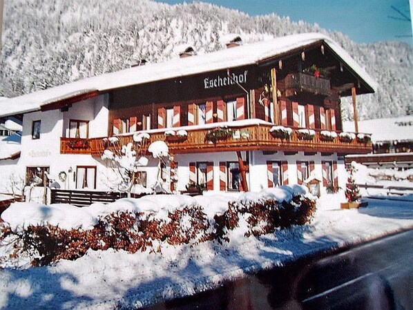 Exterior - Ein-Raum-Appartement (7) 25 qm, Dusche/WC, Miniküche, Balkon (Reit im Winkl)