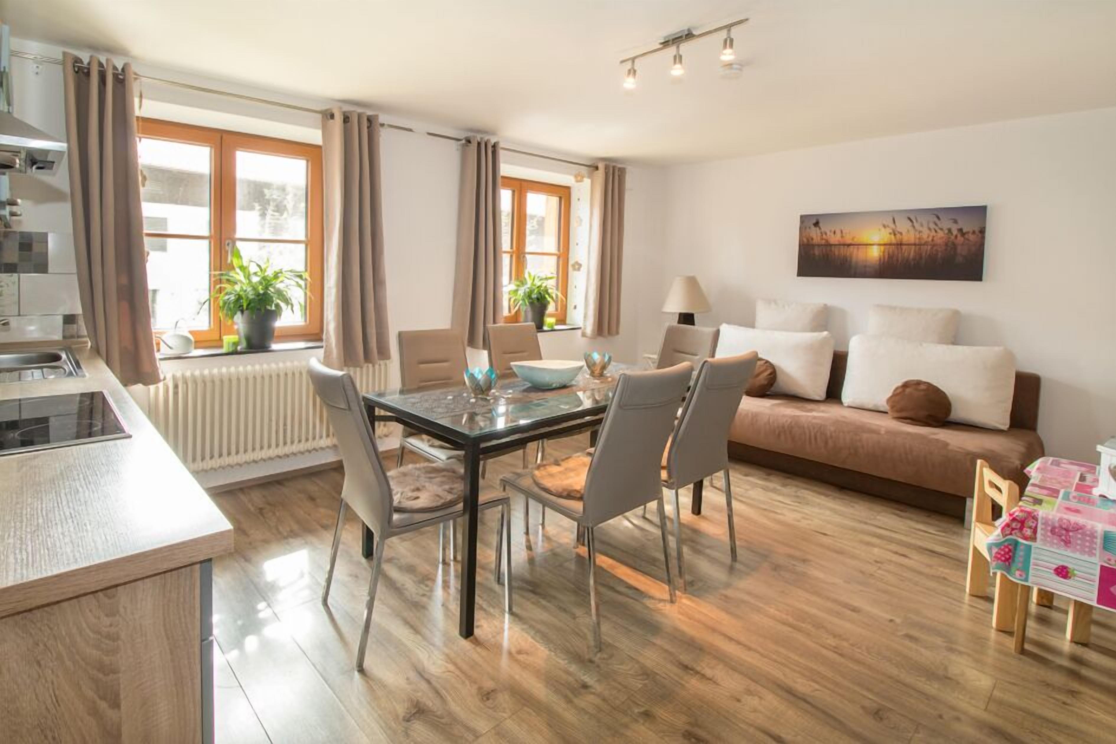 المنشأة من الداخل