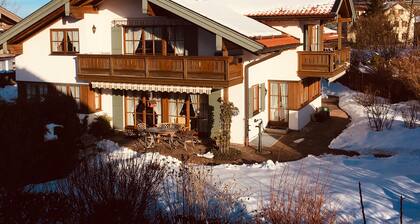Ferienwohnung Zellerhorn, separates Schlafzimmer und West-Balkon, 70 qm