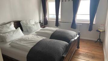 2 Schlafzimmer, Schreibtisch, WLAN, Bettwäsche