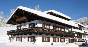 Esterni