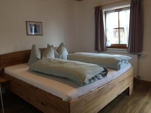 2 Schlafzimmer, Internetzugang, Bettwäsche