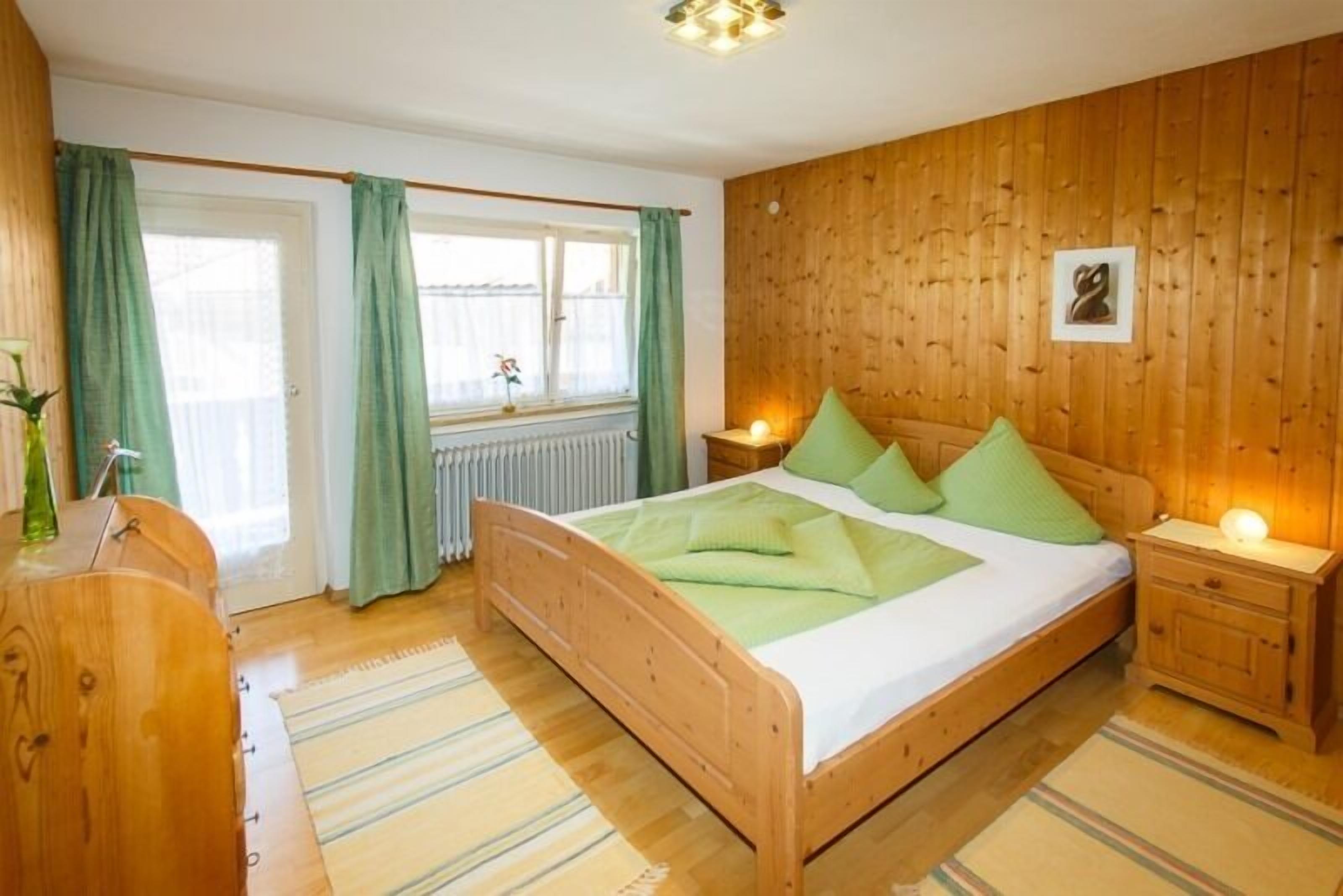 2 slaapkamers, internet, beddengoed