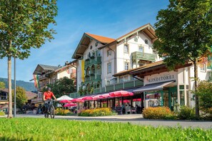 Exterior - Ferienwohnung -6- (68qm), Balkon, Küche extra, 2 Schlaf- und 1 Wohnzimmer, max 4 Personen (Ruhpolding)