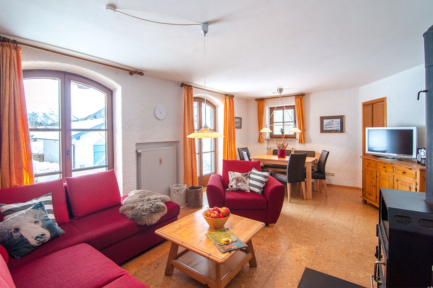 Fernseher, Tischtennisplatte