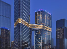 Fassade der Unterkunft – Abend/Nacht