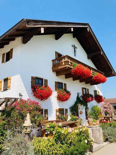 Vacation apartment Staufenblick, upper floor, 2 persons, 45 sqm