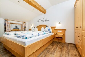 2 bedrooms, Internet, bed sheets