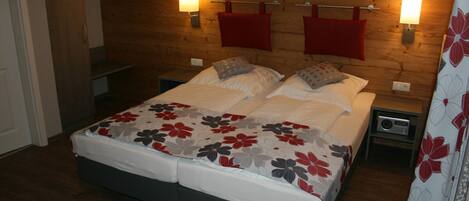 1 bedroom, Internet, bed sheets