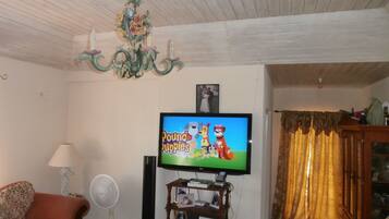 Large Comfy Double Room | 2 soverom, sengetøy av topp kvalitet og strykejern/-brett