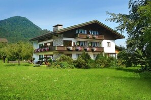 Esterni