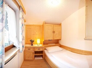 2 chambres, accès à Internet, literie fournie