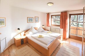 2 bedrooms, Internet, bed sheets