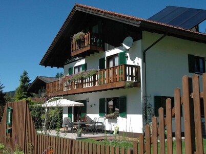 Edelweiss vacation apartment for 5 people with balcony, 2 bedrooms, 70 m²