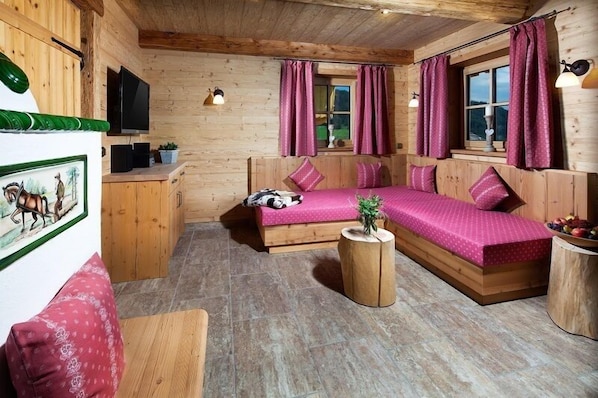 3 bedrooms, Internet, bed sheets