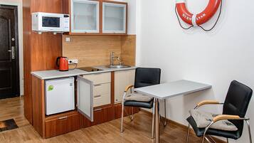 Estudio de diseñador | Internet por cable gratis