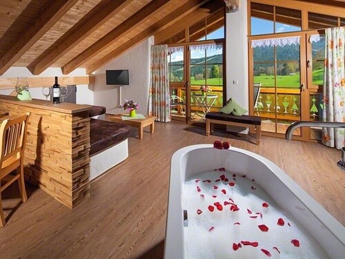 Ferienwohnung 3, Summatraum ca. 50 m², Wohn-/Schlafzimmer, Balkon