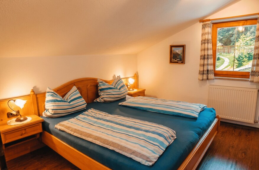 Vacation Apartment Untersberg, For 2-4 Persons, Two Separate Bedrooms - Berchtesgaden
