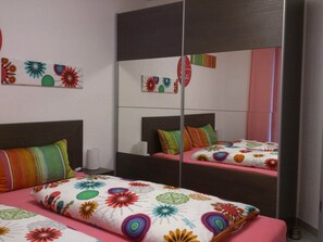 2 Schlafzimmer, Internetzugang, Bettwäsche