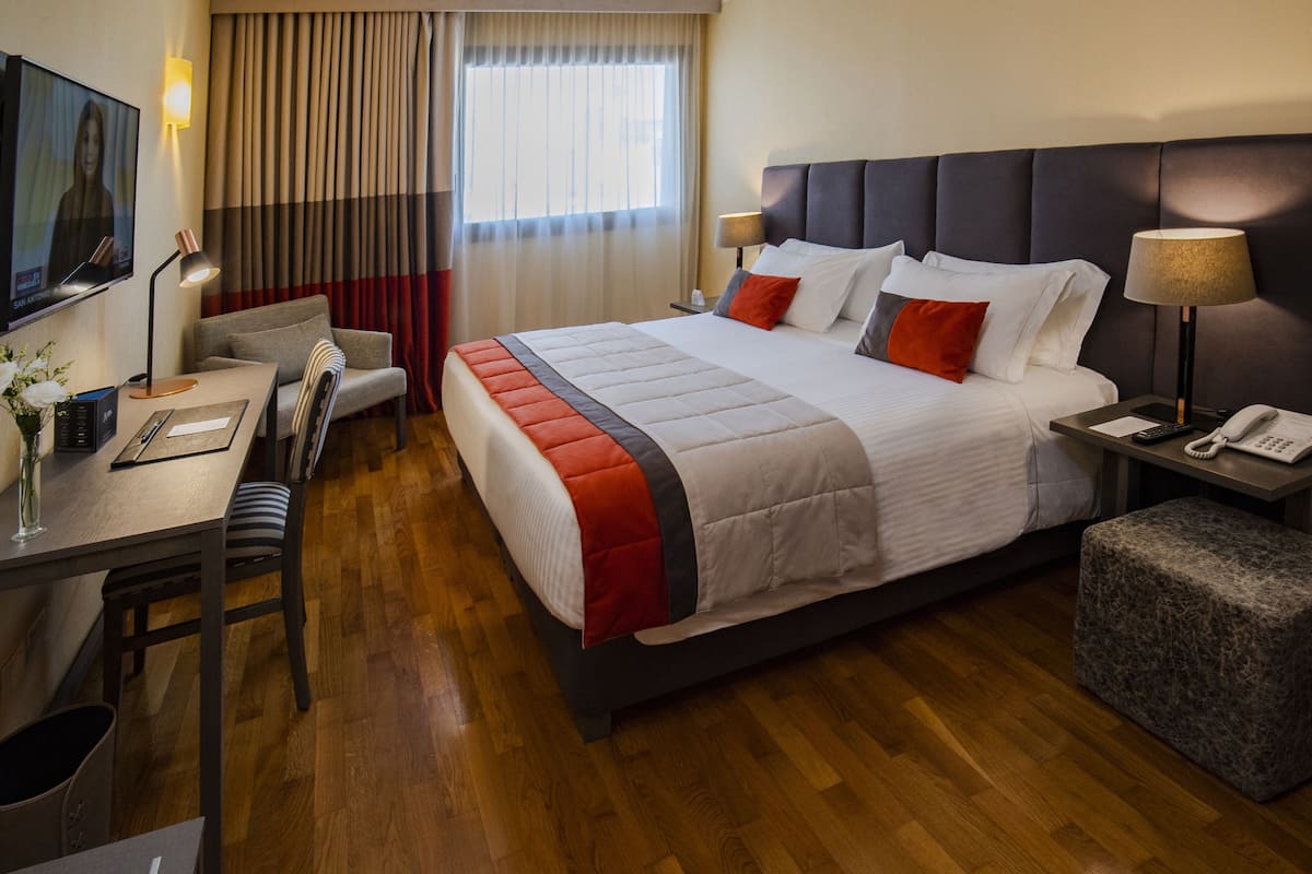 Premium bedding, down duvets, pillow-top beds, minibar