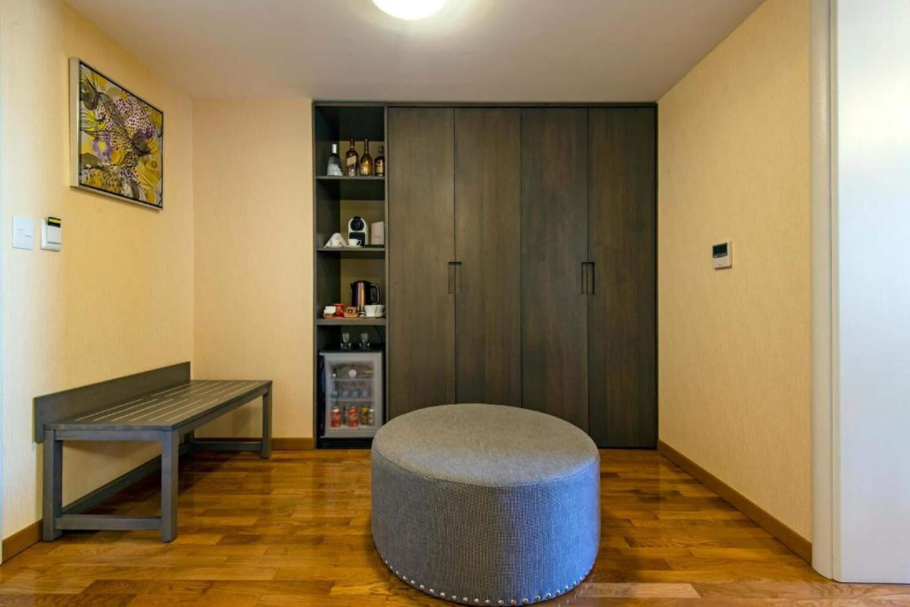 suite, balcony | 1 bedroom, premium bedding, down duvets, pillow-top beds