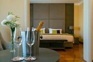Suite, Balcony | Premium bedding, down comforters, pillowtop beds, minibar - Grand Brizo Buenos Aires (Buenos Aires)