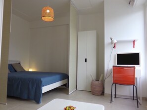 1 Schlafzimmer, Schreibtisch, Bügeleisen/Bügelbrett, kostenloses WLAN