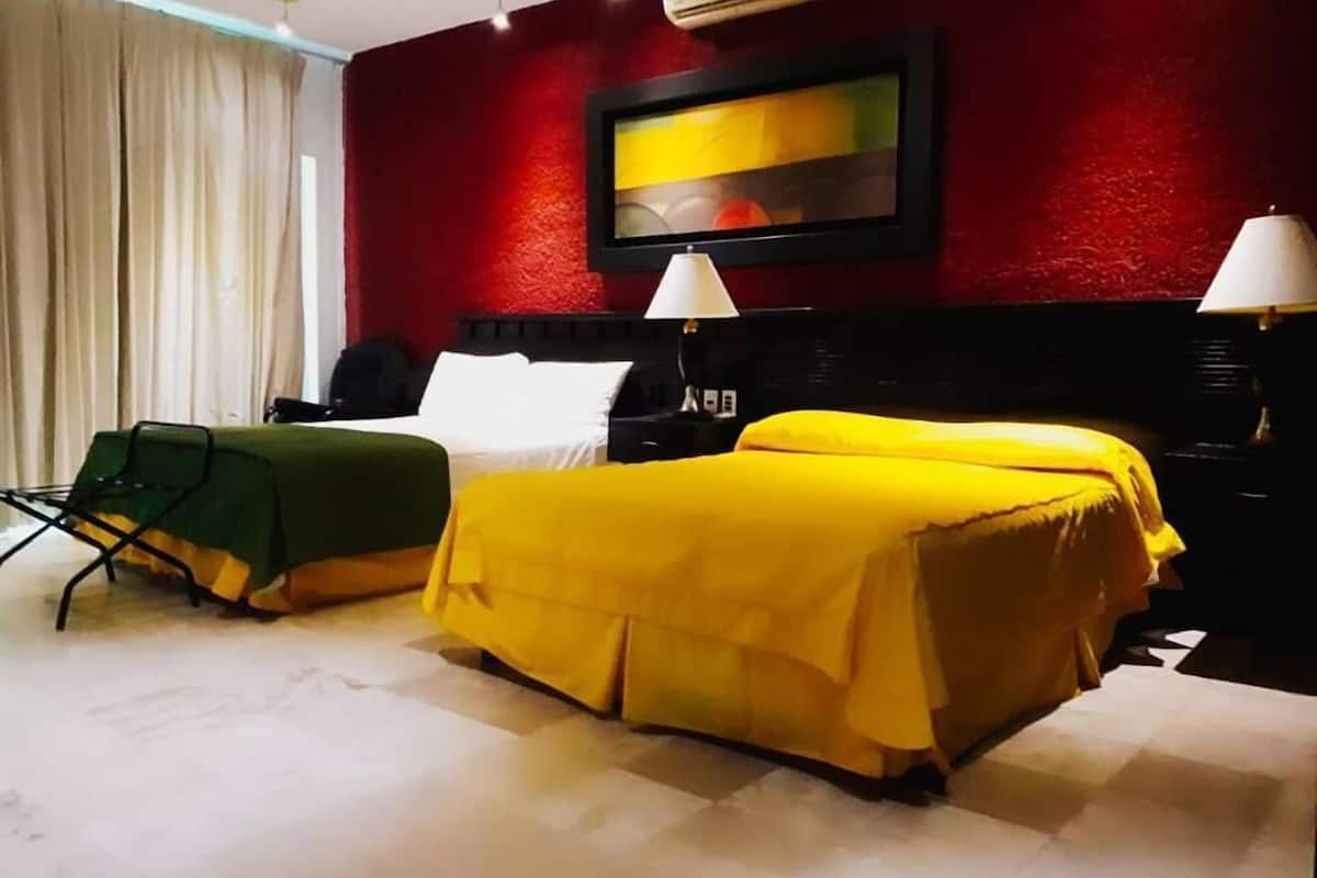 Double Room, 2 Queen Beds | Desk, free WiFi