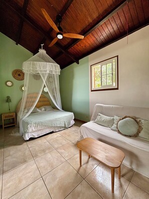 1 室のベッドルーム、アイロン / アイロン台、旅行用ベビーベッド、WiFi (無料)